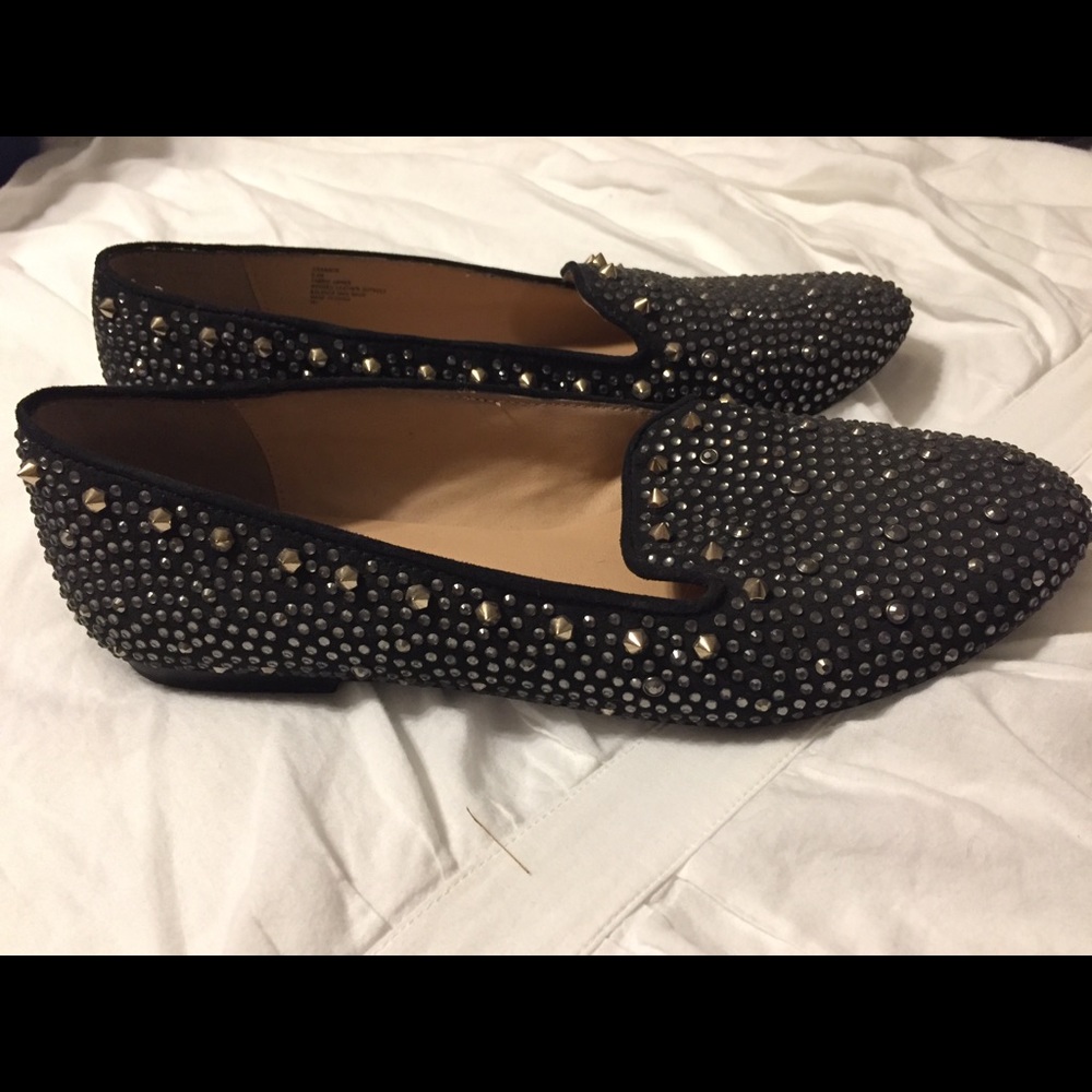 Steve Madden spiked flats